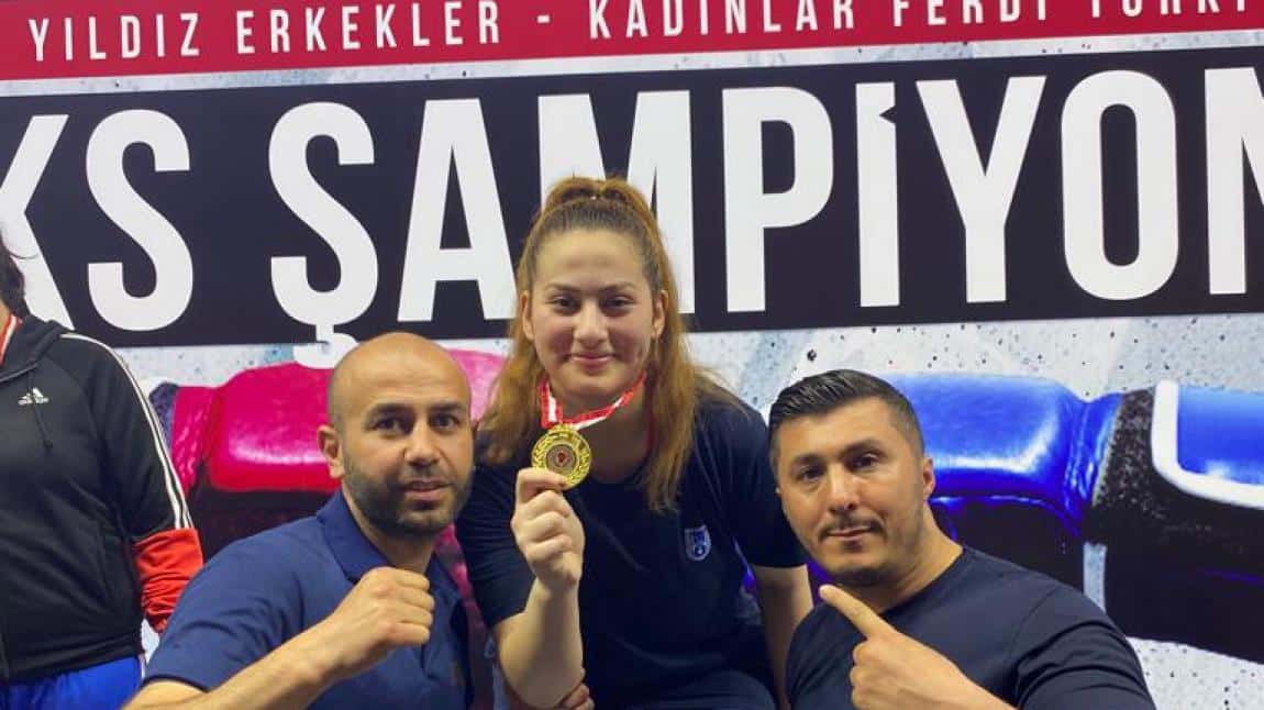 2023 Yıldız kadınlar Türkiye şampiyonası 80 kg Türkiye şampiyonu  
